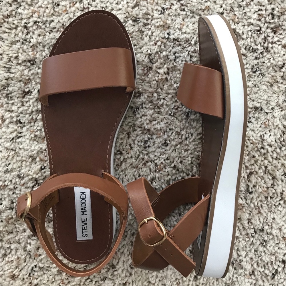 Like new Steve Madden sandals